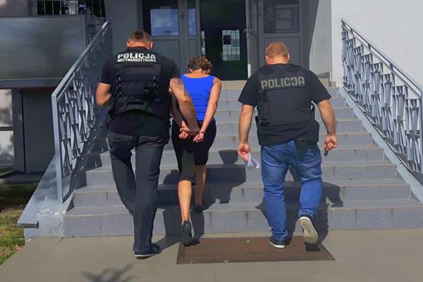 Toruń: Matka i syn odpowiedzą przed sądem za przestępstwa narkotykowe